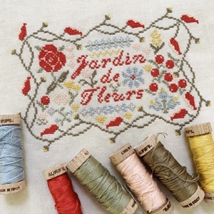 <center><a target="_blank" href="https://www.aurifil.live/wp-content/uploads/2020/10/SusanAche-JardindeFleurs.pdf">Jardin de Fleur</a></center>